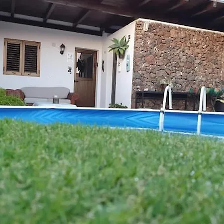 빌라 Calle Acequia 티나조