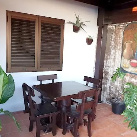 Villa Calle Acequia