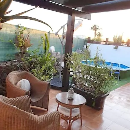 Villa Calle Acequia *